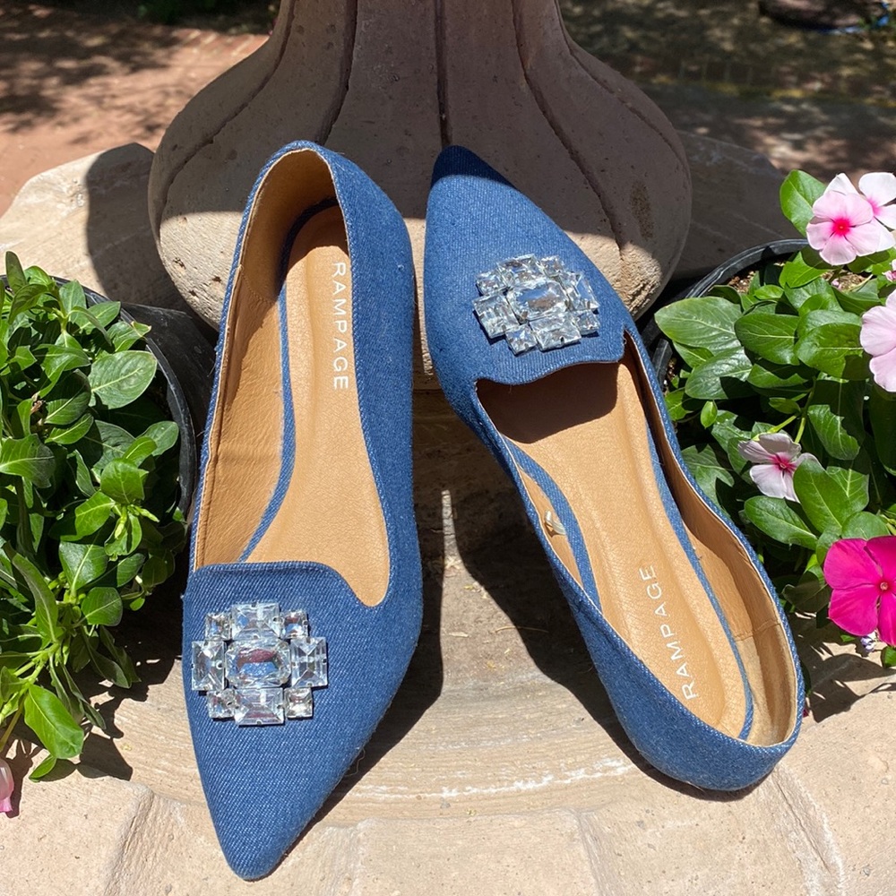Slip on flats